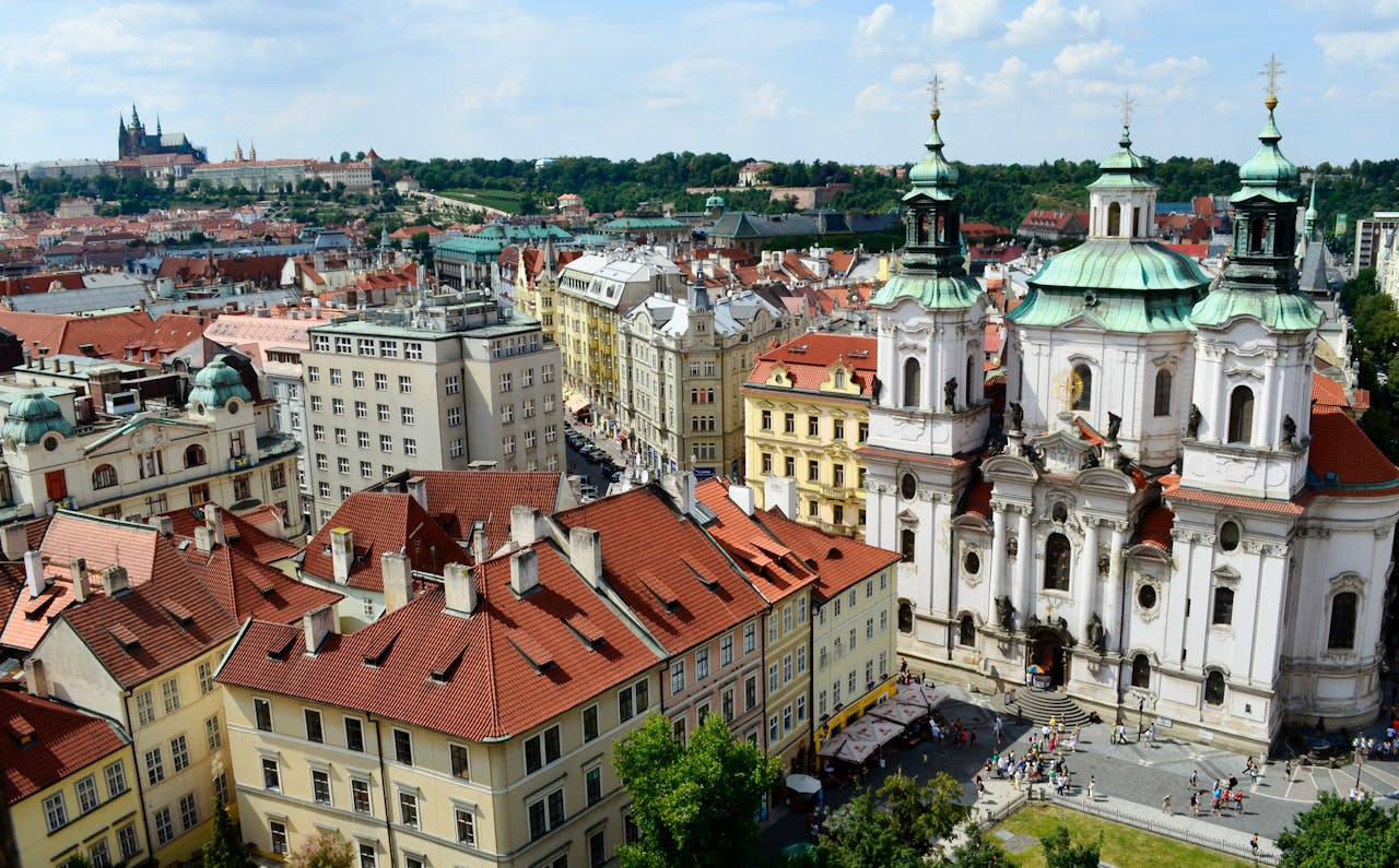 En esta fotografía, se puede observar una vista aérea de Praga